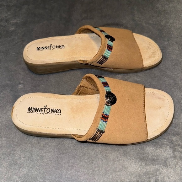Minnetonka Suede Leather Slide Sandals Beaded - Picture 2 of 13